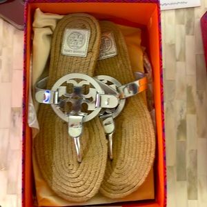 Tory Burch silver millet sandals sz 8